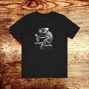 Calmer Chameleon T-Shirt, Animal Tee, Animal Lover Shirt